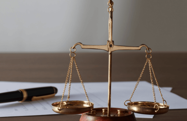 وکیل حسینی دخت قبول وکالت در امور ملکی در تهران سعادت آباد